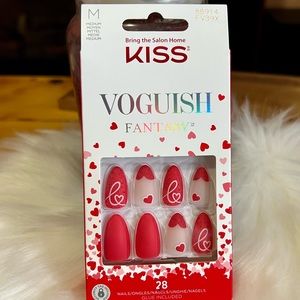 💕KISS Voguish Fantasy Nails Heart Print💕